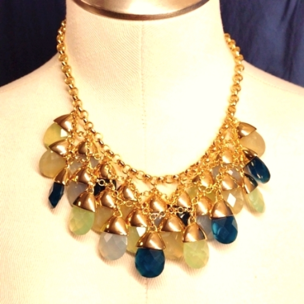 Talbots Statement Necklace - Picture 5 of 7